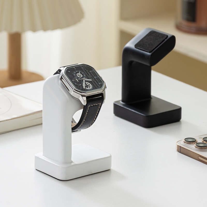 1 個の時計ホルダージュエリーディスプレイラック樹脂素材滑ら - Jewelry And Watches Inc のレビューと価格